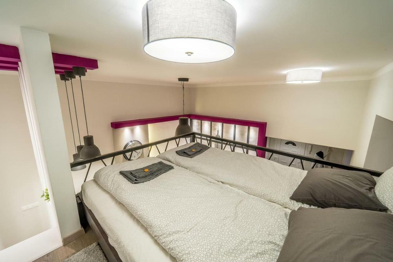 Cozy Downtown Studio Apartment Budapest Exteriör bild